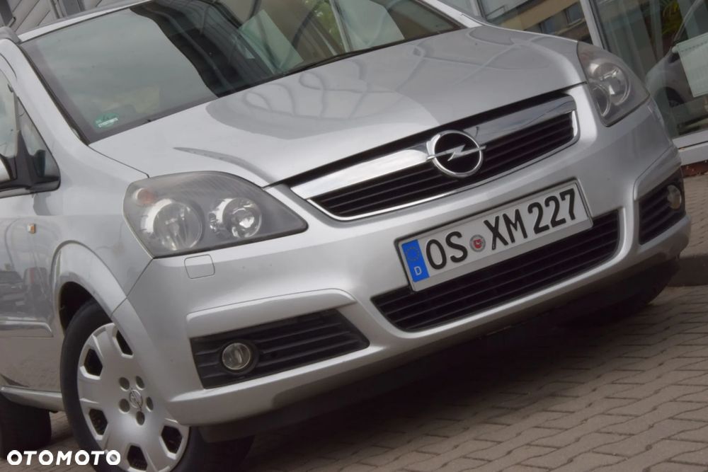 Opel Zafira 1.8 Easytronic Cosmo - 1