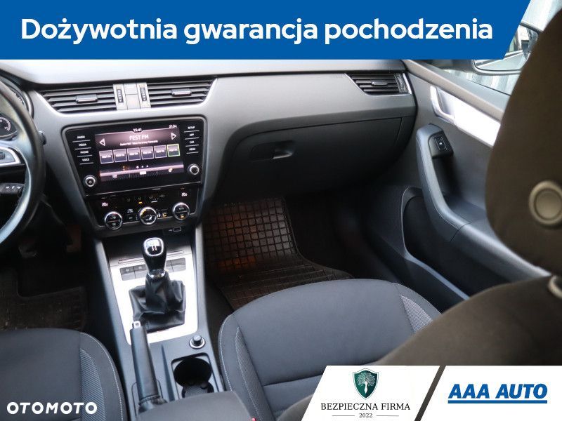 Skoda Octavia - 10