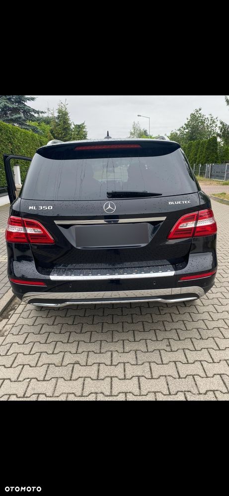 Mercedes-Benz ML 350 BlueTec 4-Matic - 2