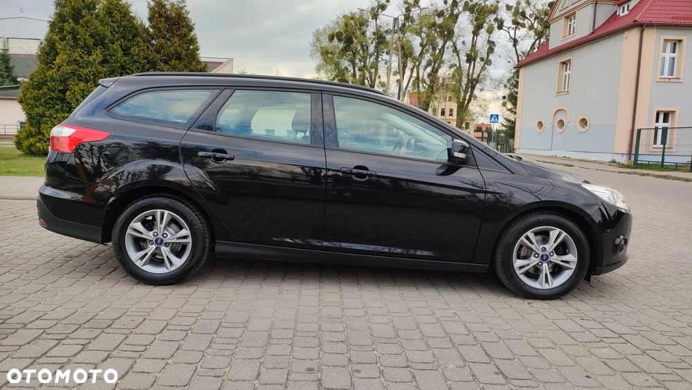 Ford Focus 1.6 TDCi DPF Champions Edition - 8