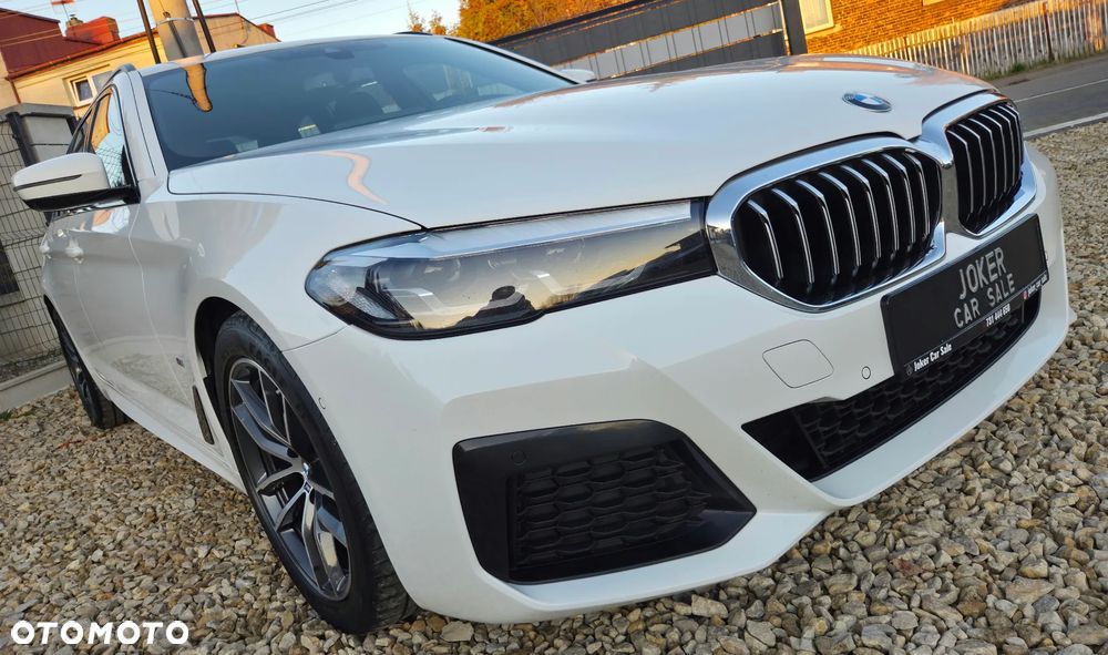 BMW Seria 5 520d Touring M Sport Edition - 9