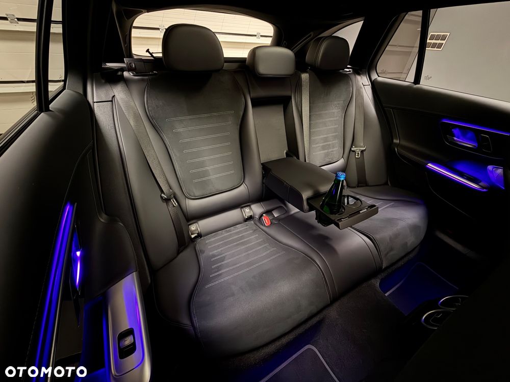 Mercedes-Benz Klasa C 220 d mHEV 4-Matic AMG - 27