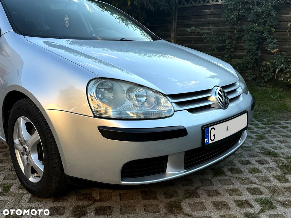 Volkswagen Golf V 1.9 TDI Trendline - 10
