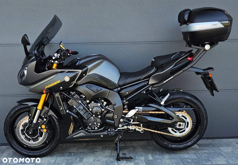 Yamaha FZ8 - 3