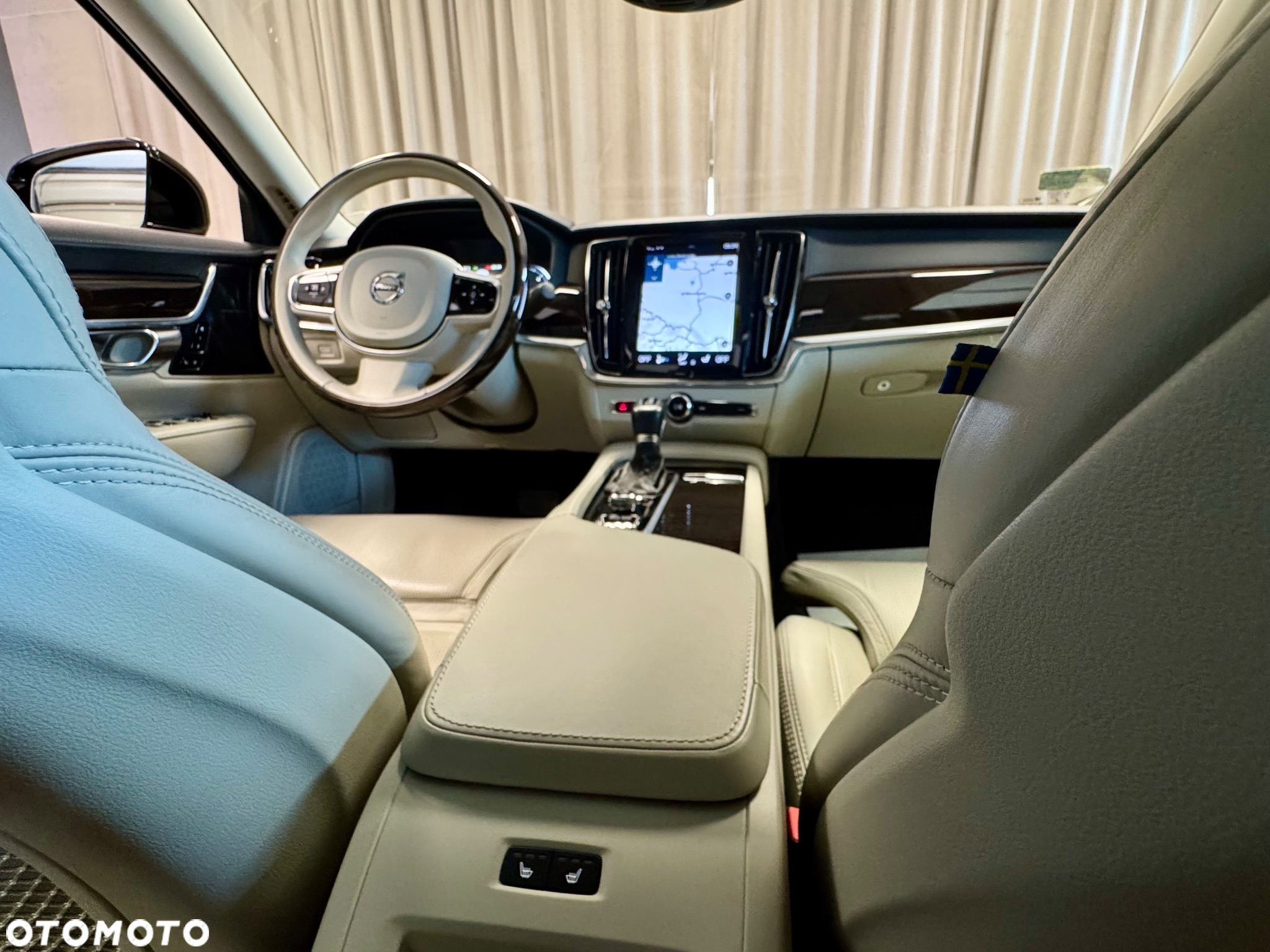 Volvo S90 D5 SCR AWD Inscription - 33
