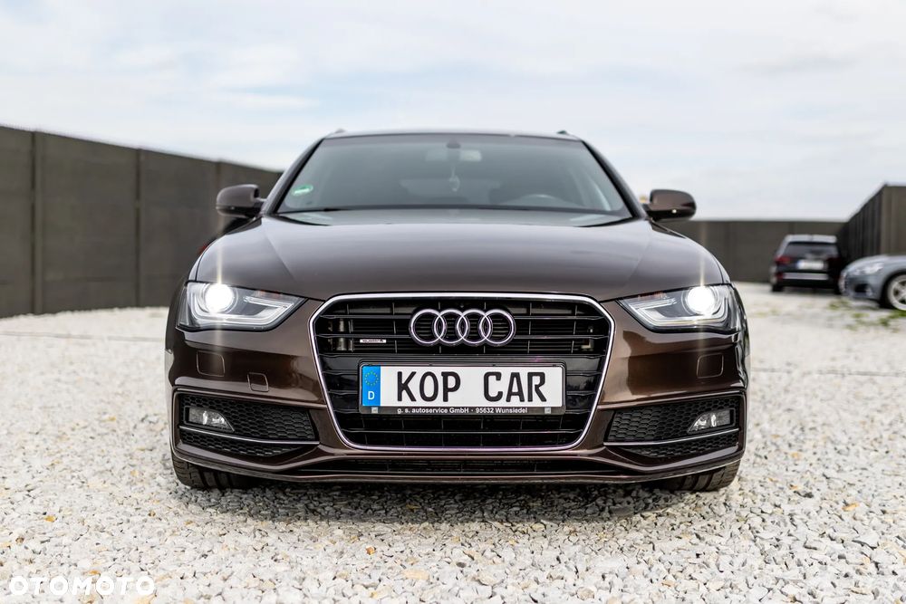 Audi A4 Avant 2.0 TDI DPF clean diesel quattro S line Sportpaket - 38