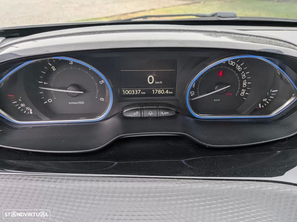 Peugeot 2008 1.6 BlueHDi Allure - 14