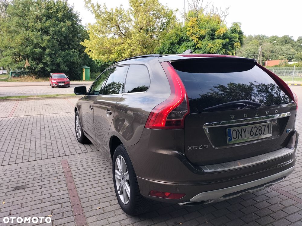 Volvo XC 60 - 4