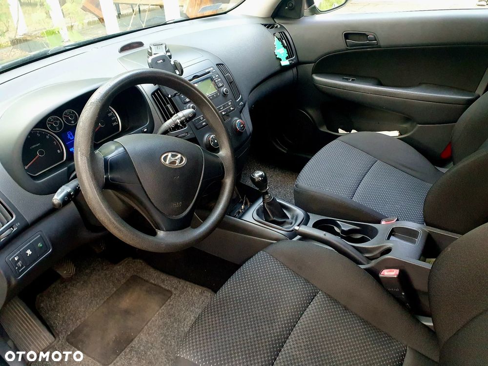 Hyundai i30 i30cw 1.6 Edition Plus - 11