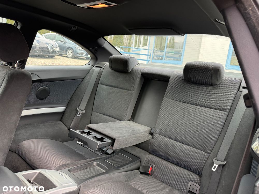 BMW Seria 3 320d Efficient Dynamics Sport Line - 13