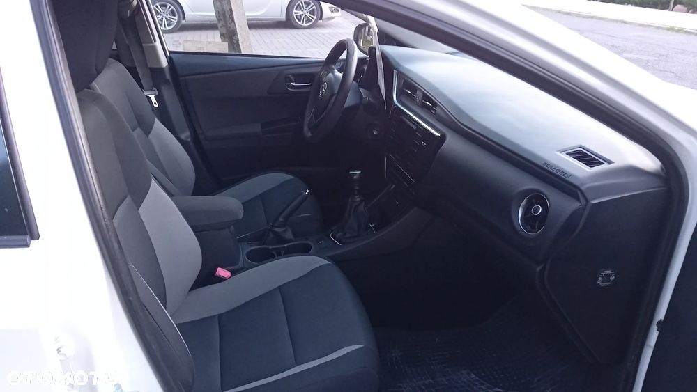 Toyota Auris 1.33 VVT-i Active - 6