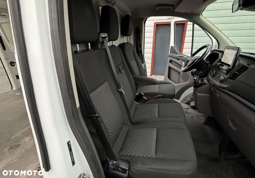 Ford Transit Custom - 21