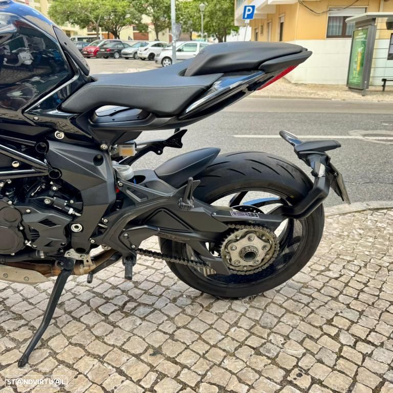MV Agusta Brutale R - 6