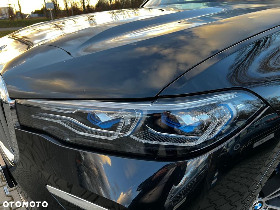 BMW X7 - 10