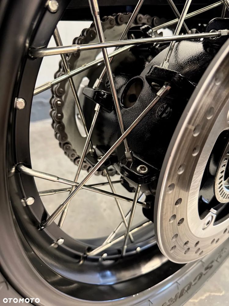 Suzuki V-STROM - 13