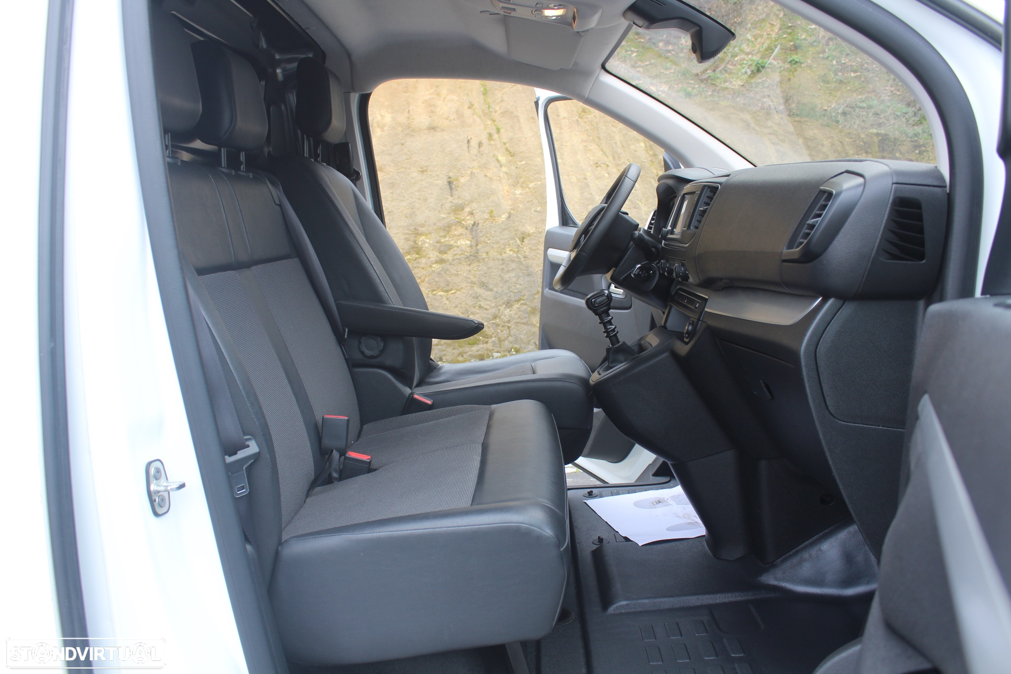 Opel Vivaro L2H1 - 27