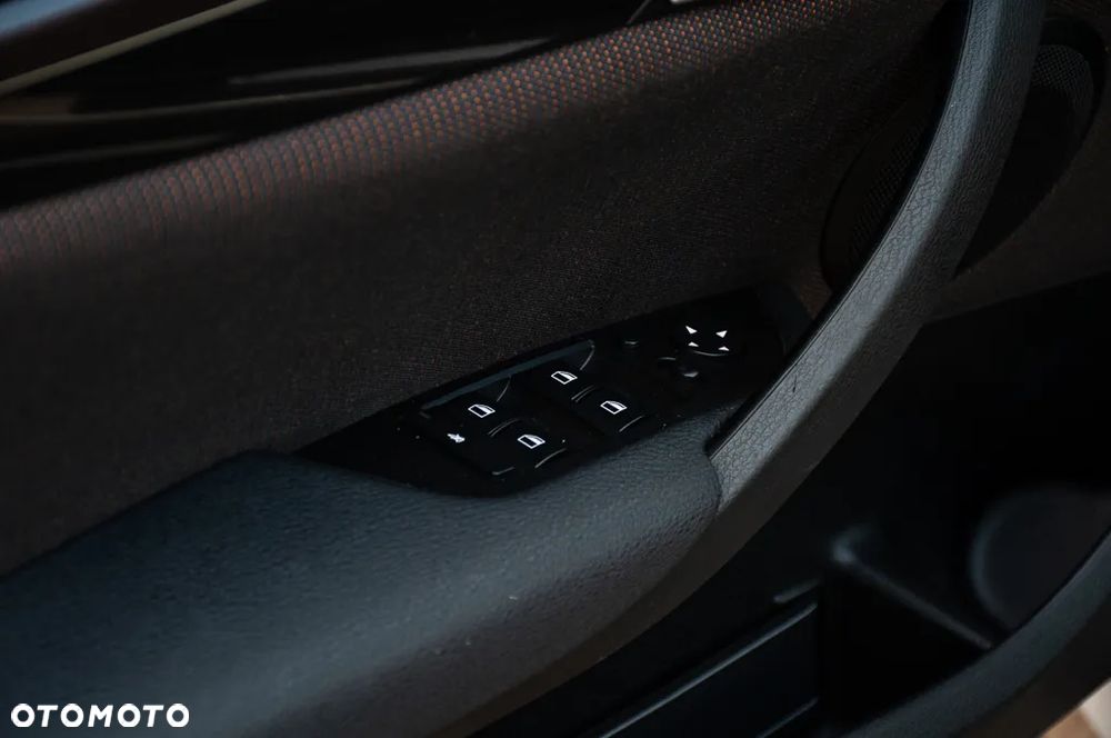 BMW X1 sDrive18d - 36