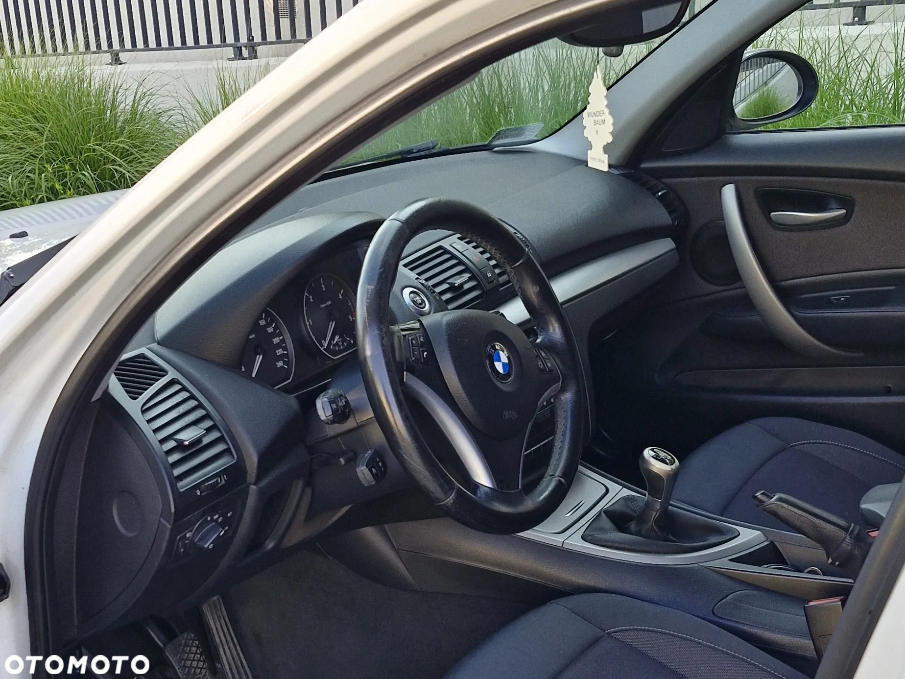 BMW Seria 1 - 8
