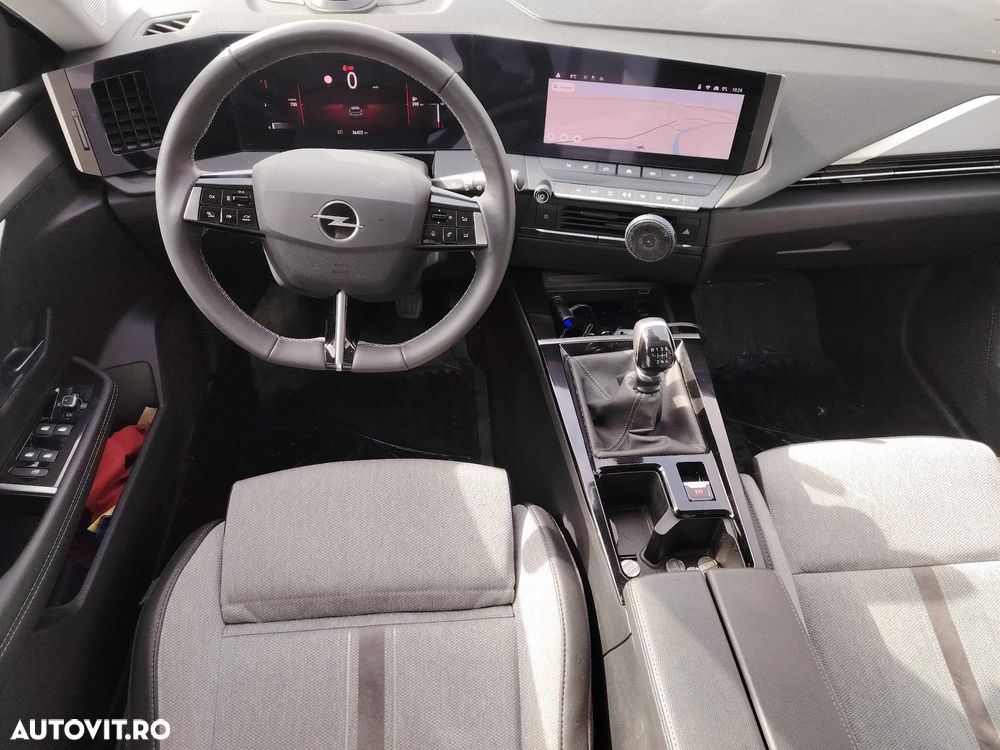 Opel Astra 1.5 D Business Elegance - 7