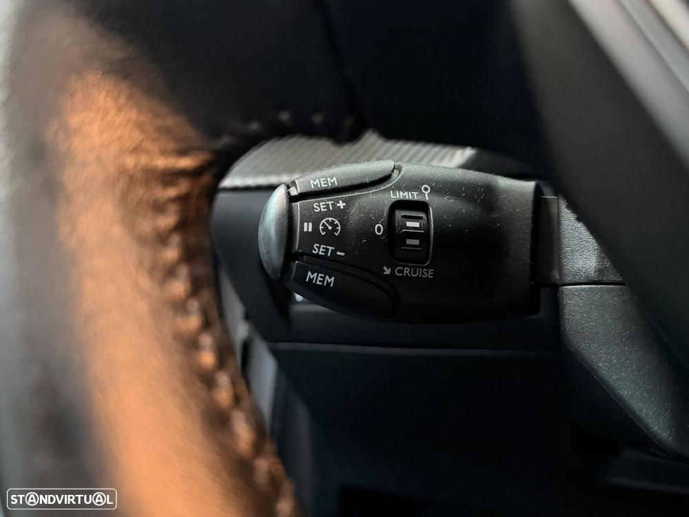 Peugeot 208 1.5 BlueHDi Active Pack - 26