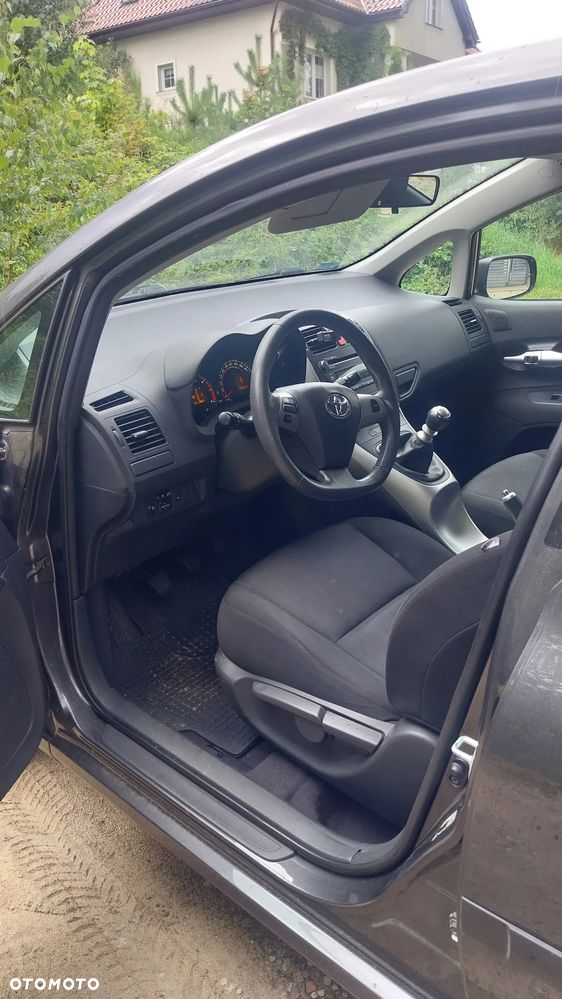 Toyota Auris - 15