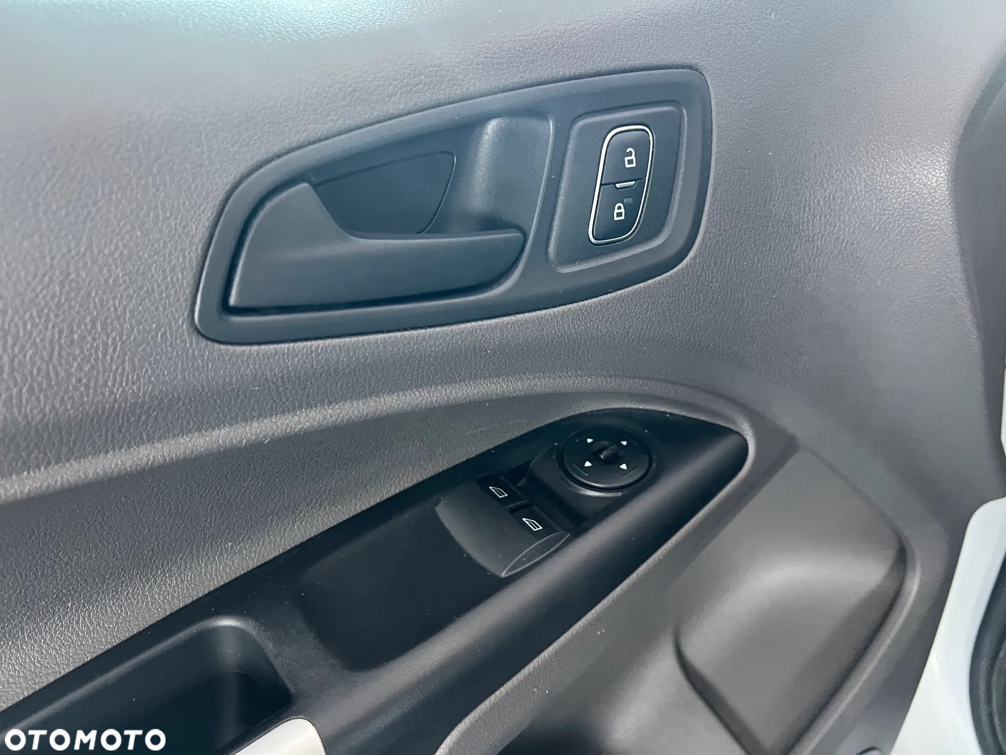 Ford Connect - 20