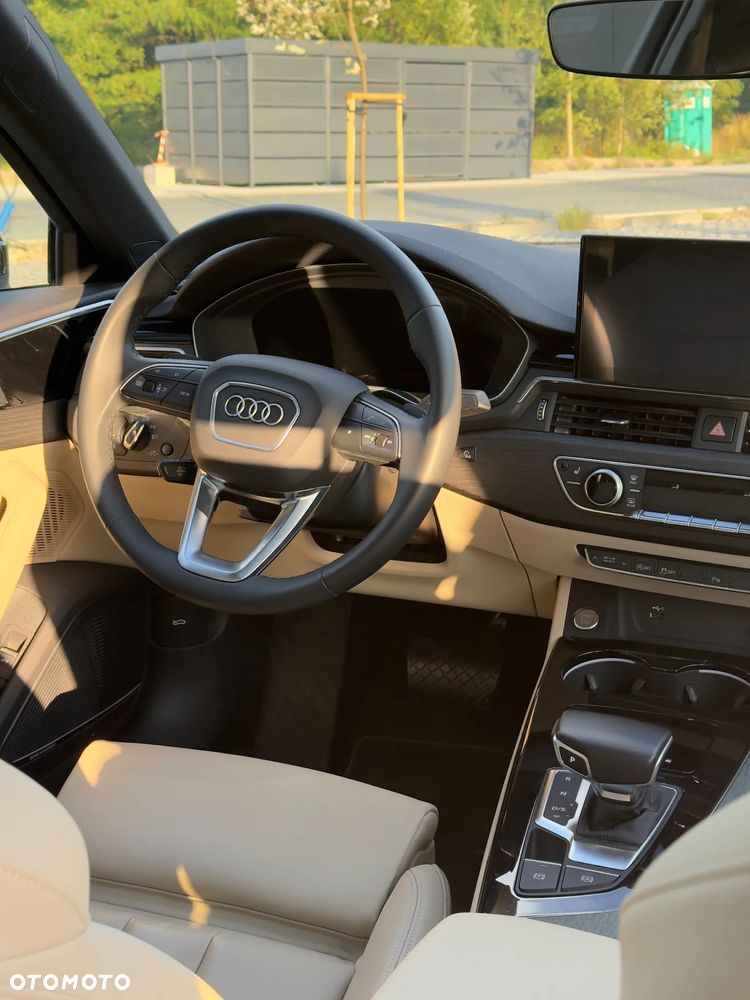 Audi A4 Limousine - 5