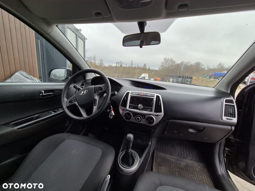 Hyundai i20 1.1 CRDi Comfort - 18