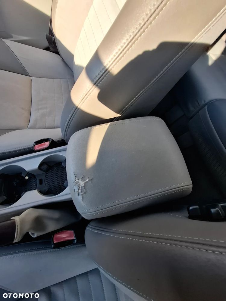 Volvo S40 T5 Kinetic - 8