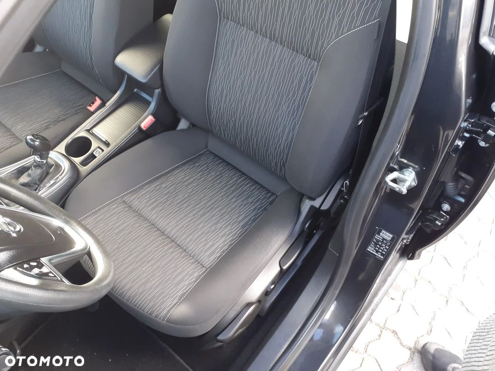 Opel Astra 1.4 Turbo - 10