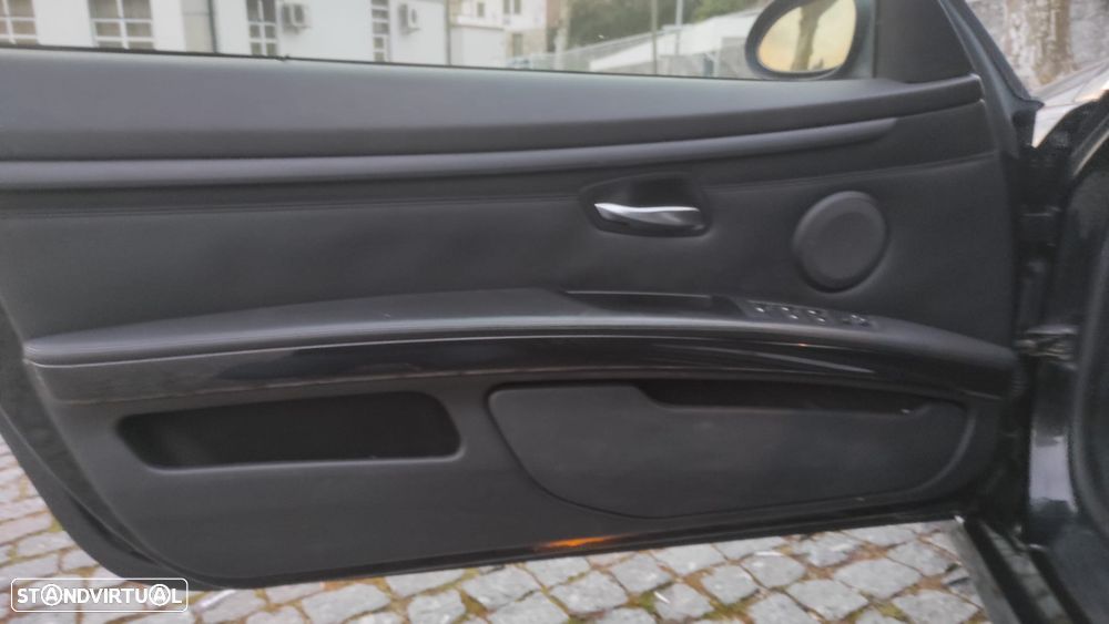 BMW 330 d Auto - 11