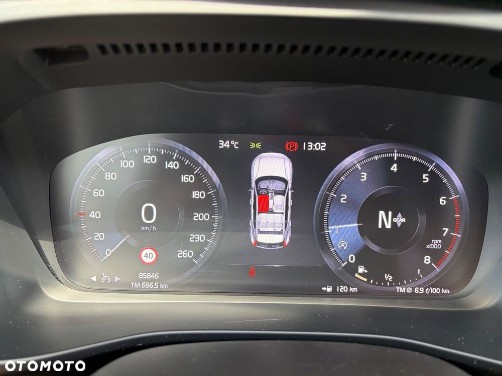 Volvo XC 40 T3 Momentum - 17
