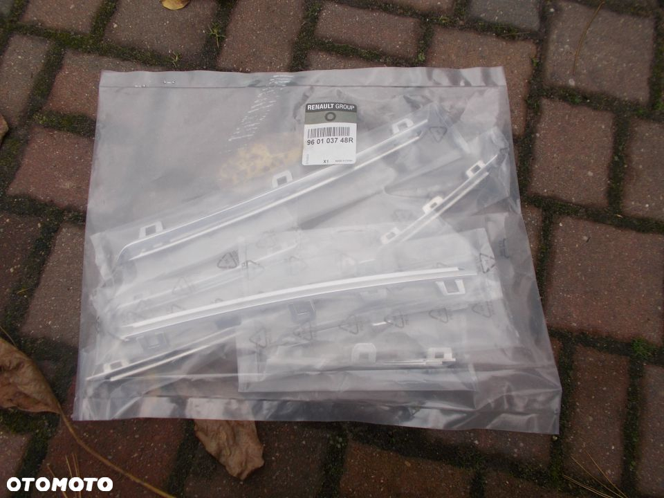 Grill atrapa chrom megane 4 IV nowy oryginal - 2