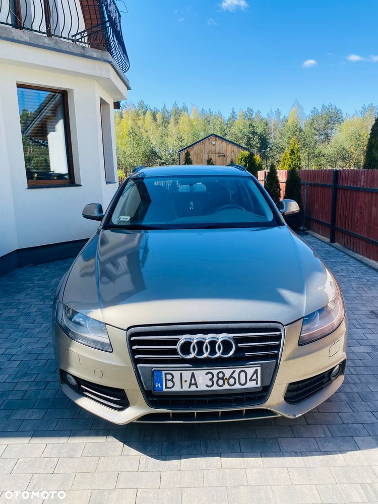Audi A4 Avant 2.0 TDI DPF Ambiente - 6