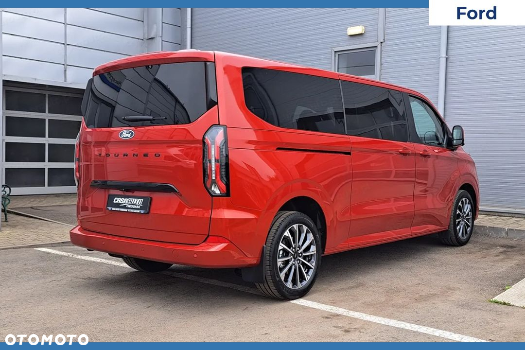 Ford Tourneo Custom - 5