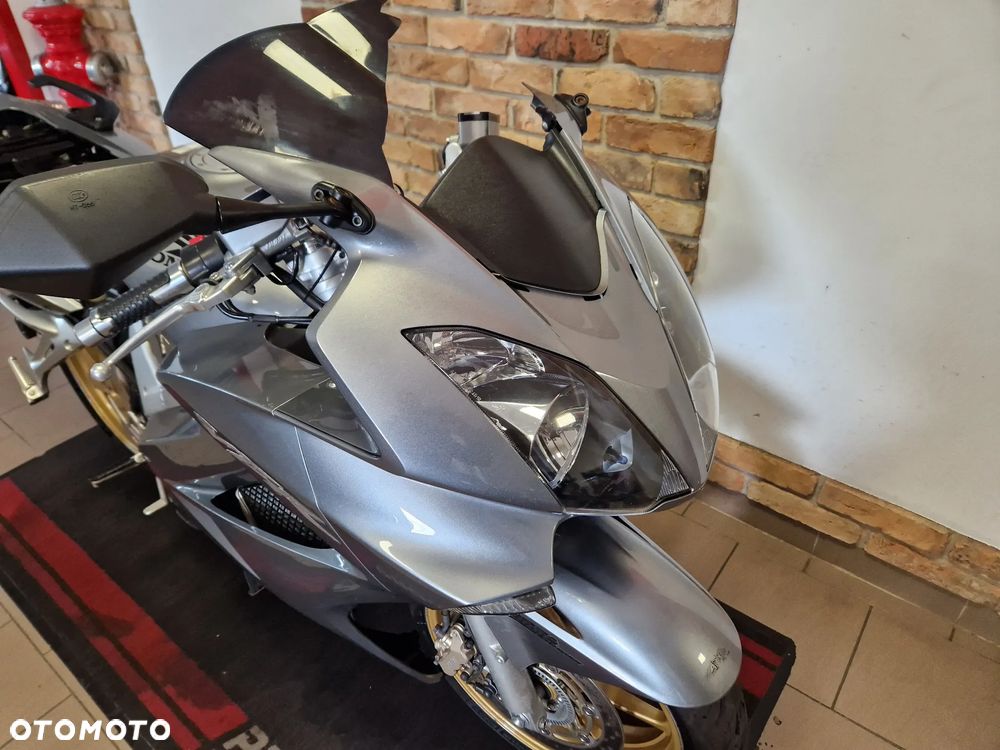 Honda VFR - 38