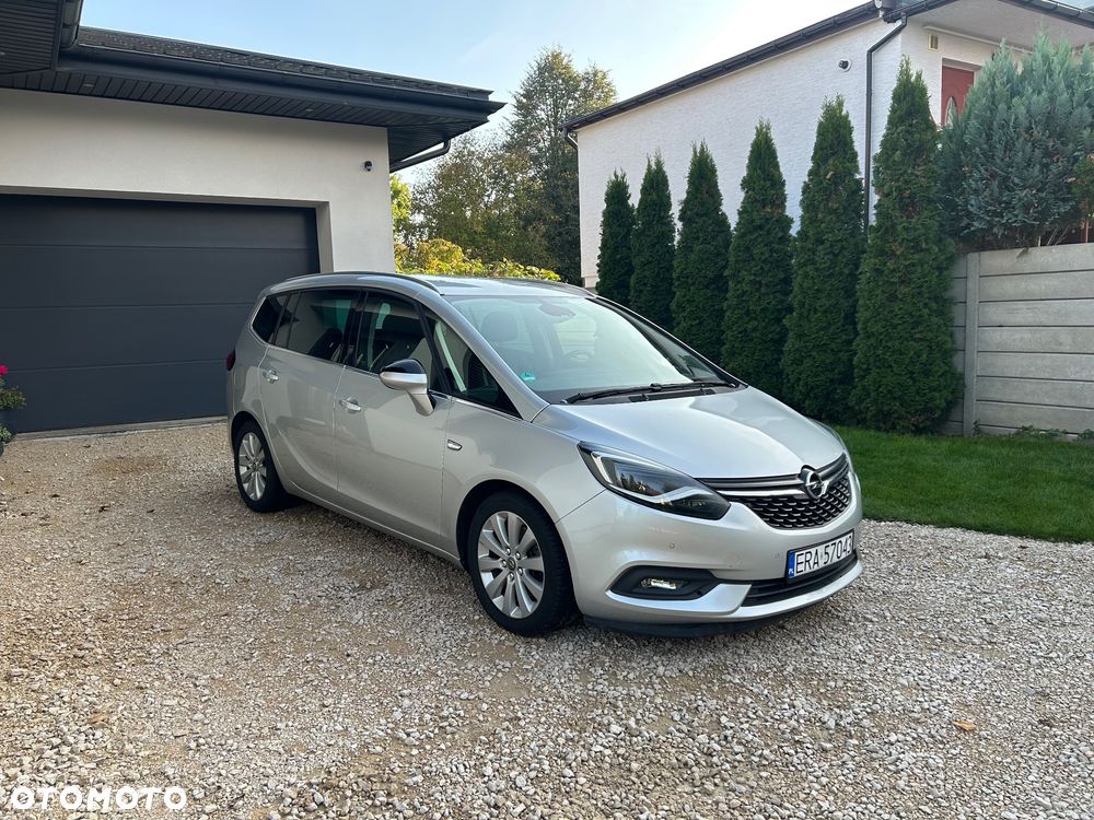 Opel Zafira 2.0 CDTI Cosmo - 9