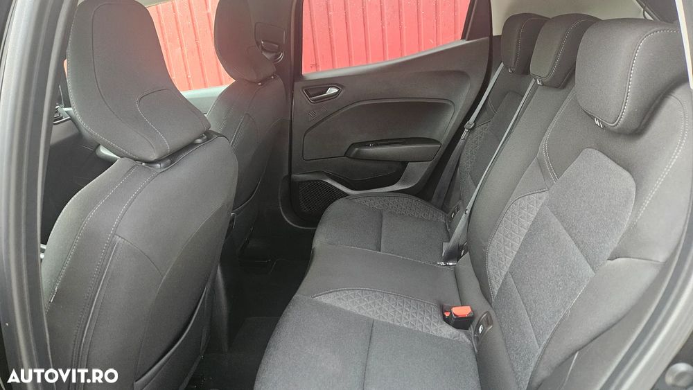 Renault Clio - 7