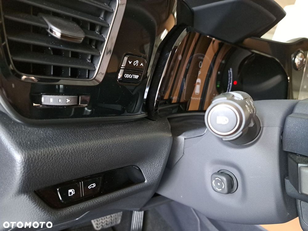 Lexus NX - 33