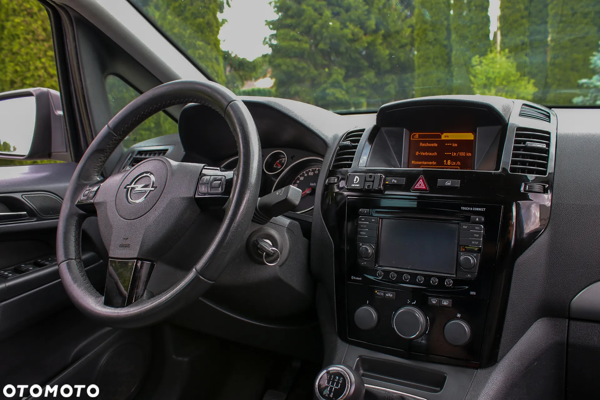 Opel Zafira 1.8 Navi - 36