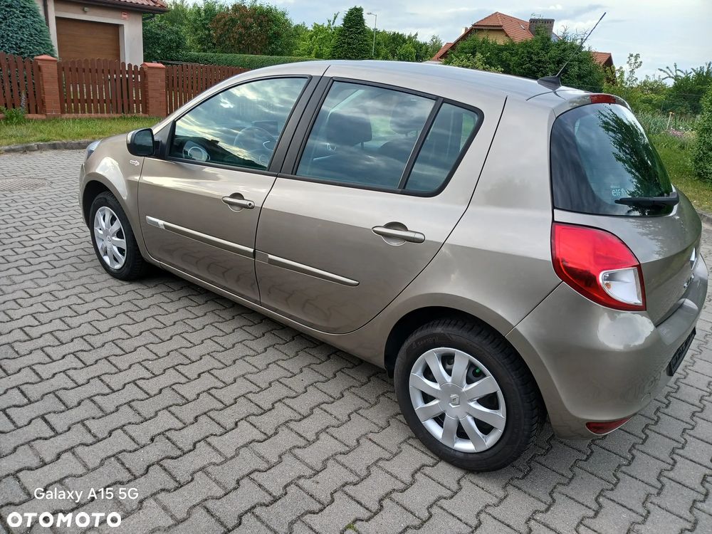 Renault Clio TCe 100 TomTom Edition - 4