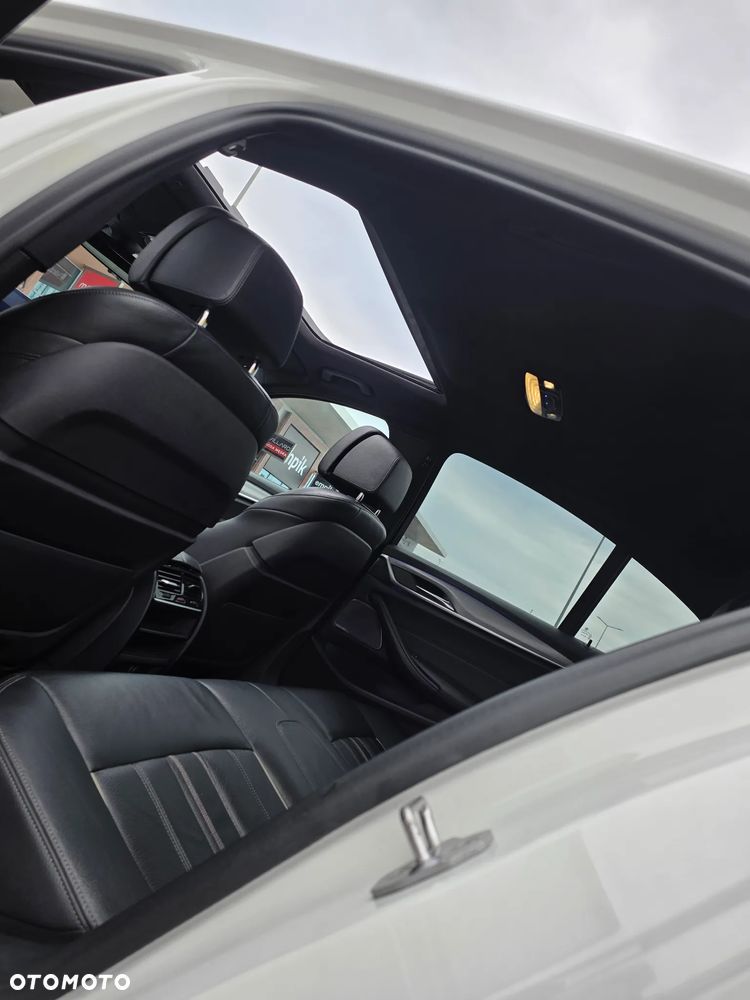 BMW Seria 5 520d xDrive M Sport sport - 24