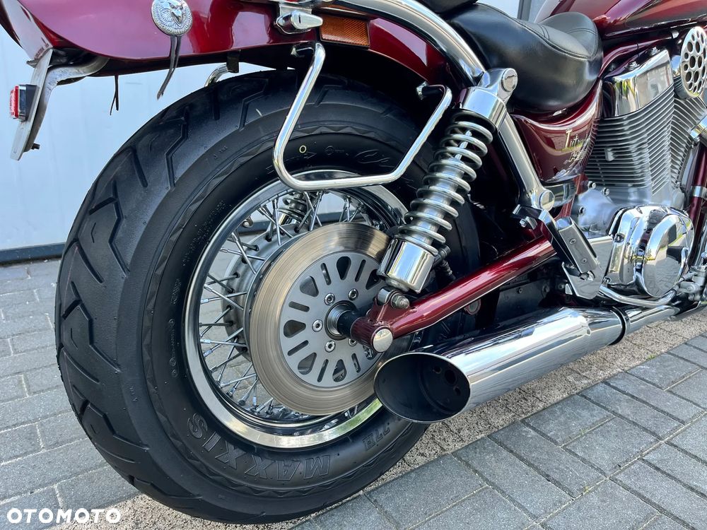Suzuki Intruder - 21