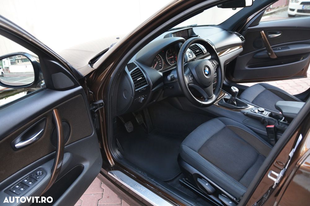 BMW Seria 1 120d DPF - 13