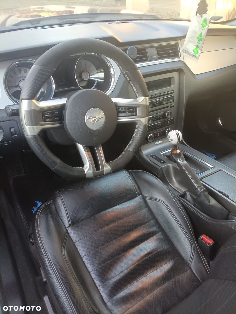 Ford Mustang 3.7 V6 - 12