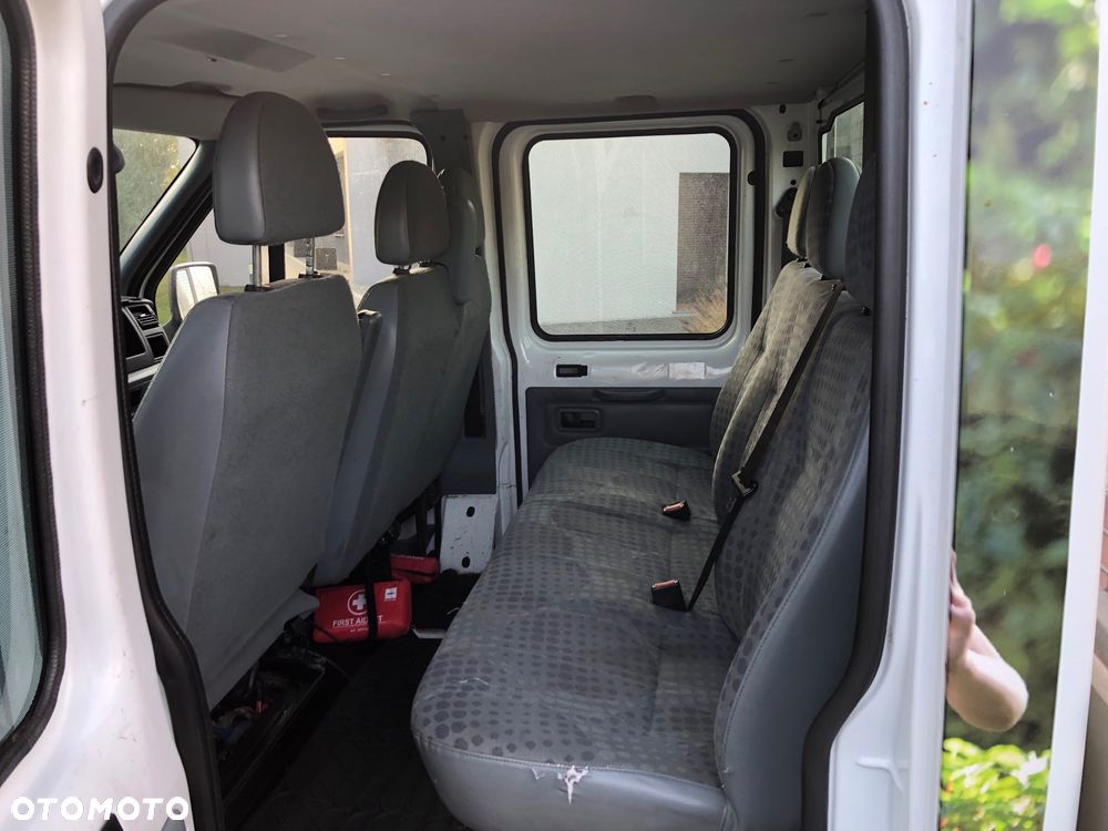 Ford Transit - 11