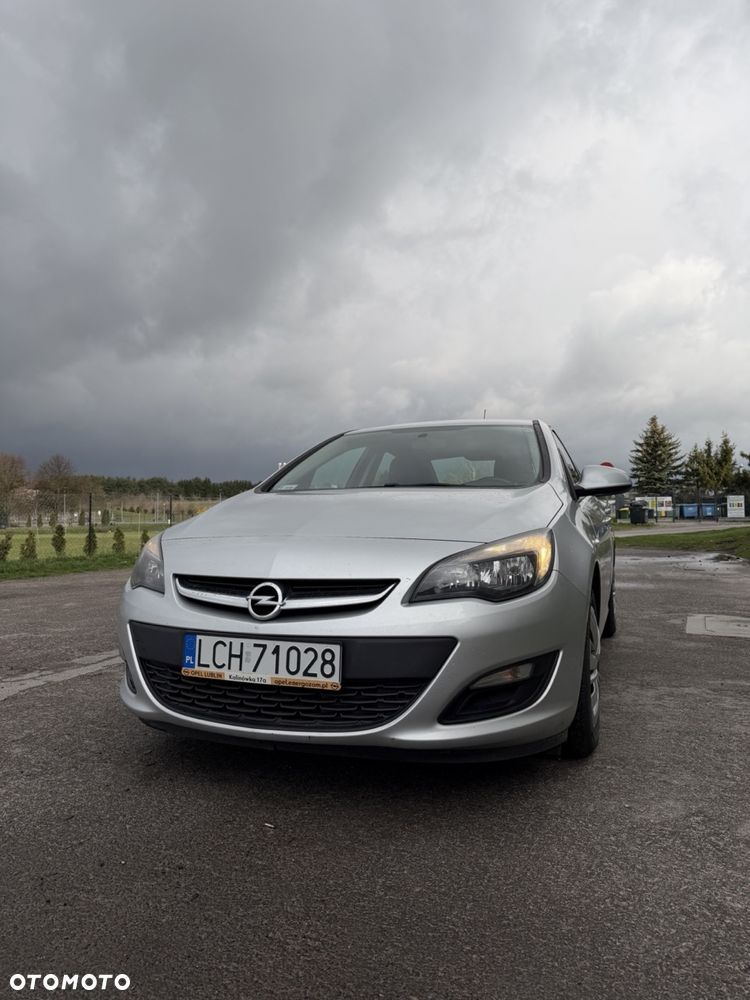 Opel Astra 1.4 T Essentia EU6 - 16