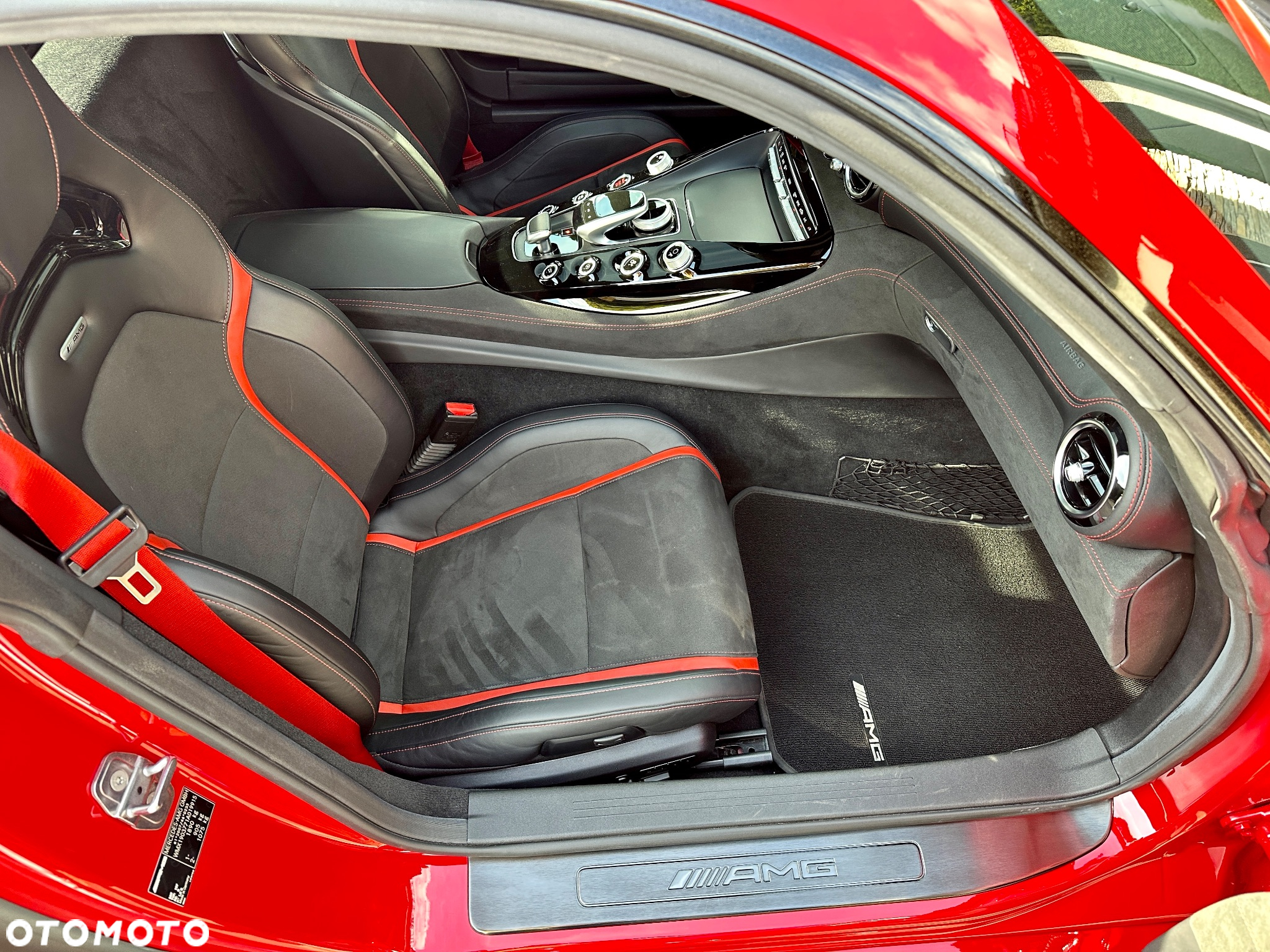 Mercedes-Benz AMG GT S - 23