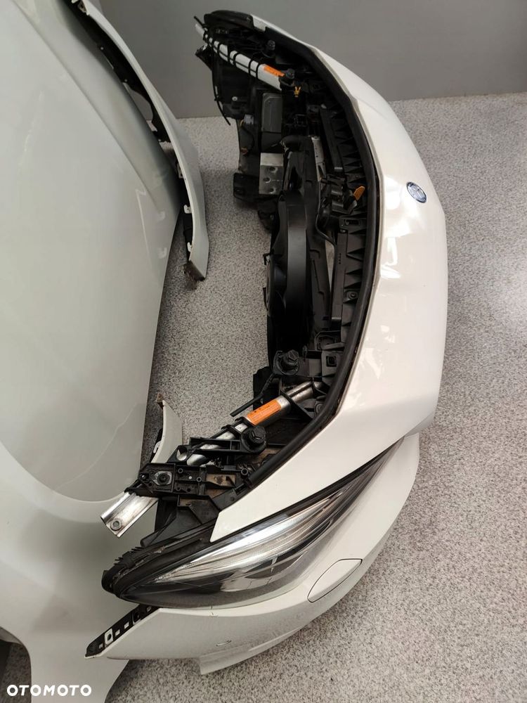 MERCEDES CLA W117 PRZÓD ZDERZAK PAS LAMPY MASKA 650 - 6
