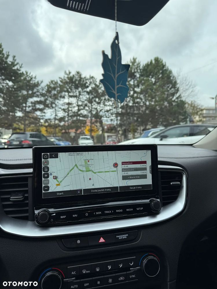 Kia Ceed 1.6 CRDi SCR L Business Line Plus - 13